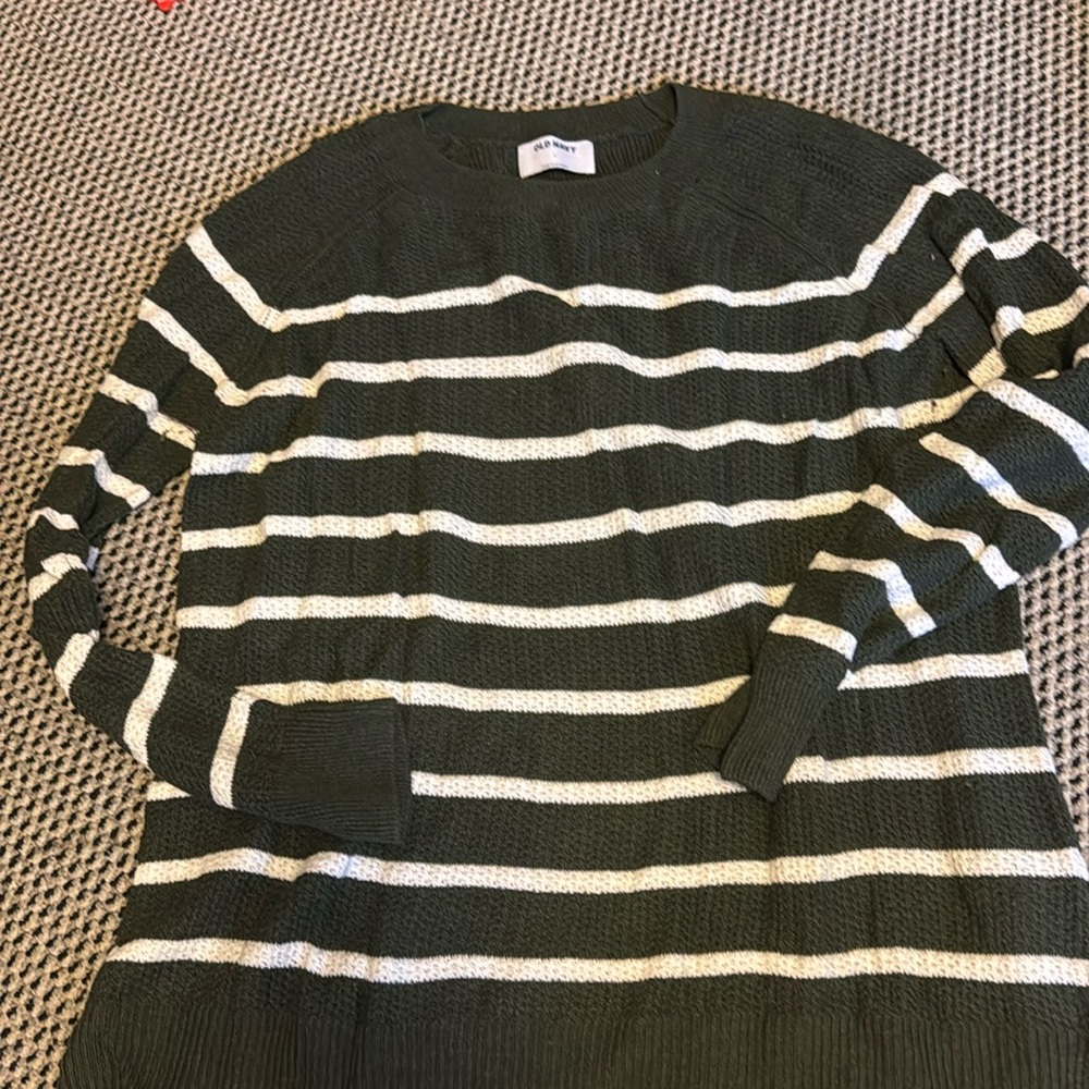 Old navy green (hunter) sweater tunic length